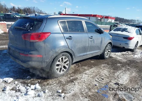 2015 Kia Sportage Lx z USA, uszkodzony, nr VIN KNDPBCAC9F7793608